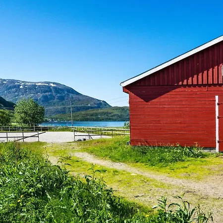 Фермерский дом Storjord Ranchhouse Kvaloya